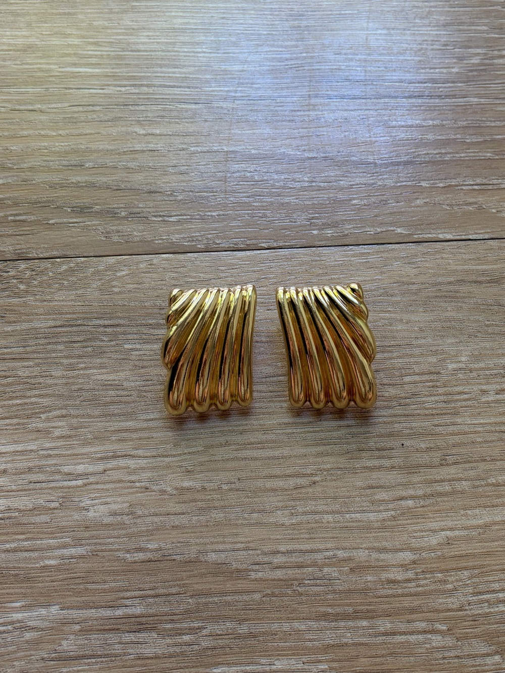 Vintage Inspired Gold Ribbed Rectangle Statement Earrings